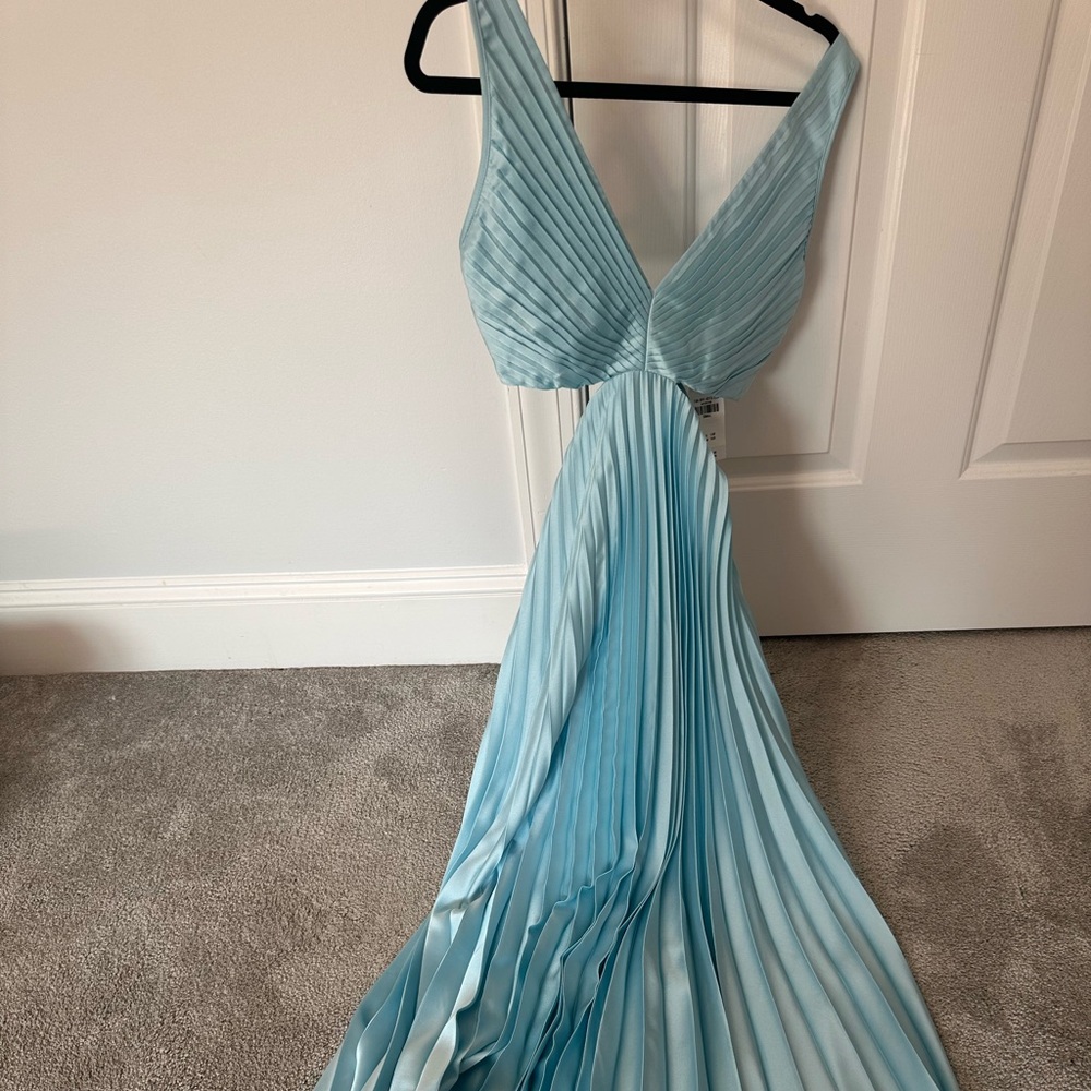 NWT Gorgeous Abercrombie & Fitch baby blue satin pleated maxi dress!